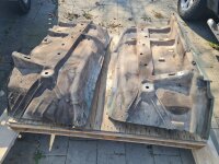 Bodenbleche Fahrer und Beifahrer W460 W461 G-Klasse Mercedes