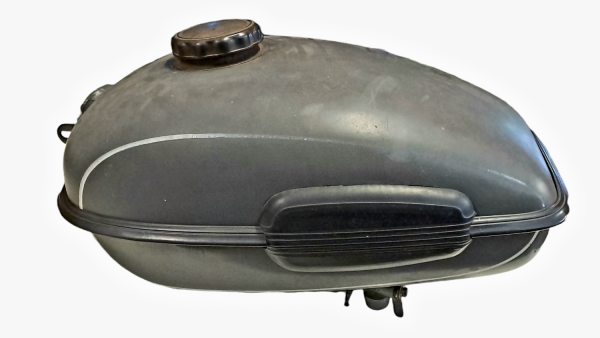Benzintank Ural grau leicht gebraucht.