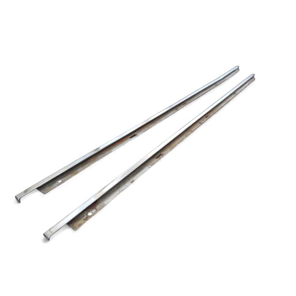 Chromleisten Türpappen oben vorne Wolga M21