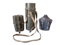 Feldflaschen Satz mit Halter und Gurt Depotware