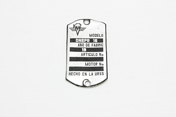Typenschild Dnepr MT16. Spanisch.