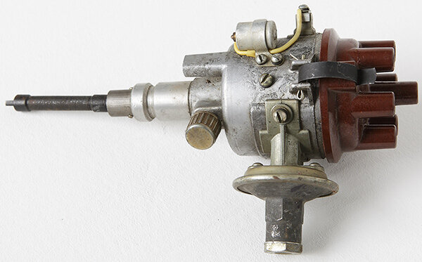 Zündverteiler GAZ51, ZIM GAZ12. original.