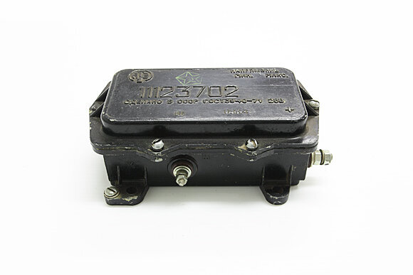 Regler UAZ orig. neu.